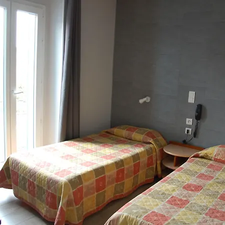 Louvre Vincenette Hotel 3*