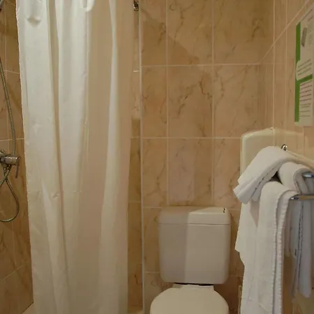 Louvre Vincenette Hotell 3*