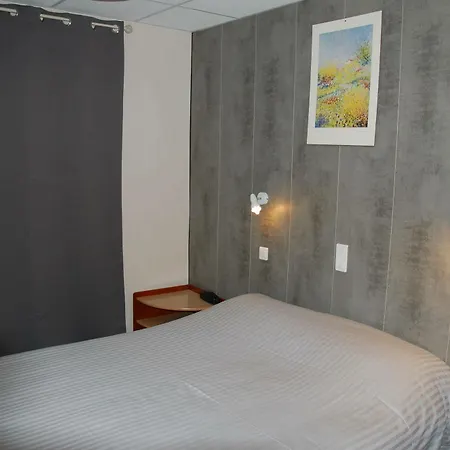 Louvre Vincenette Hotel Lurdy