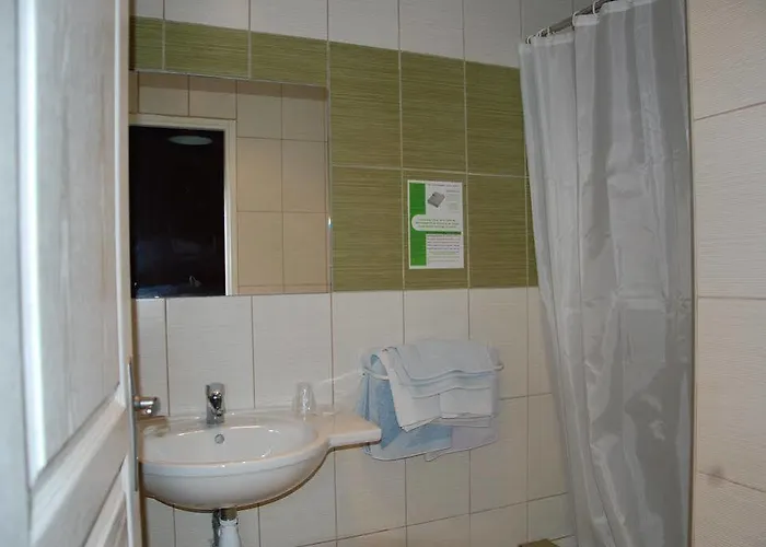 Louvre Vincenette מלון 3*