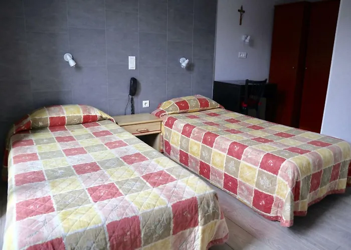 Louvre Vincenette מלון