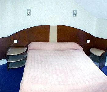 מלון Louvre Vincenette 3*